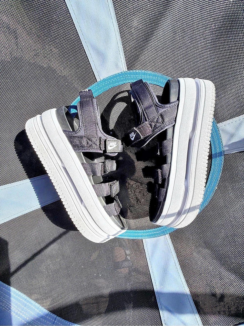 Nike Vista Sandal Platform Sport Sandals Black & White US 8